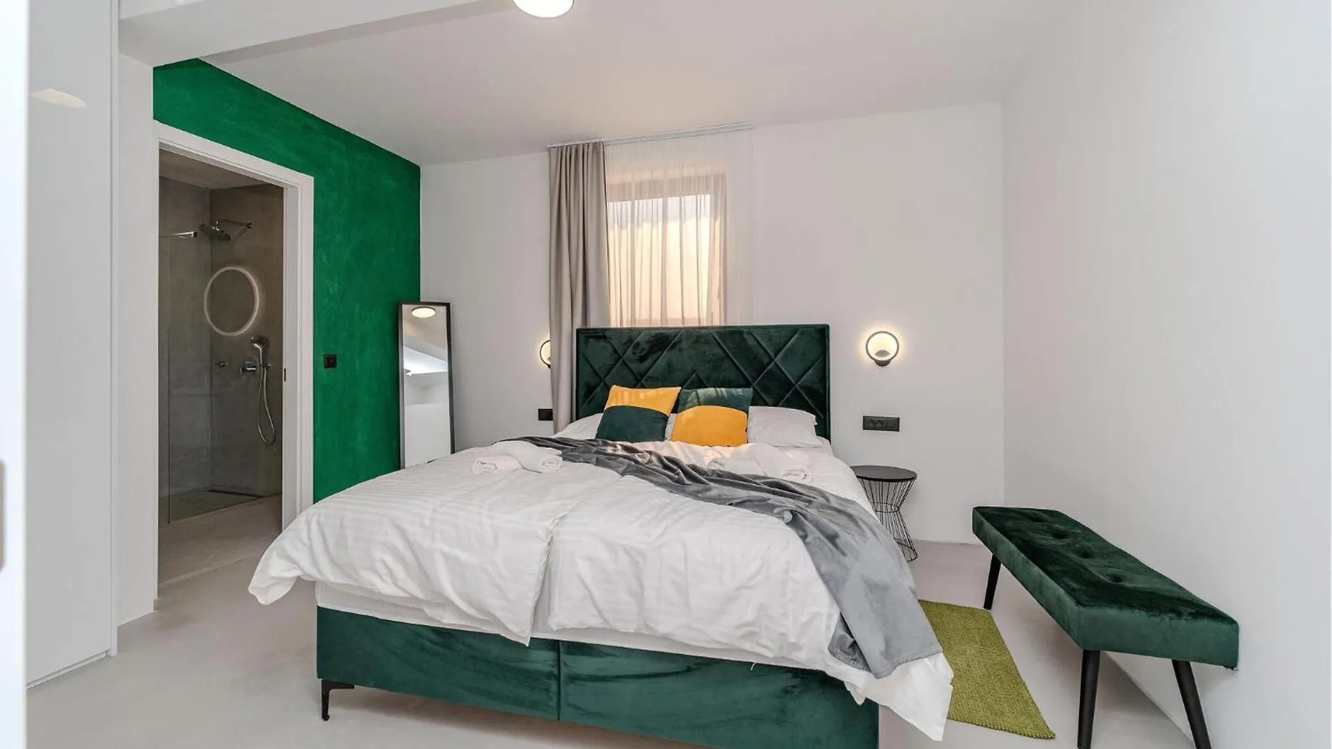 4 Bedroom Lovely Home In Zadar