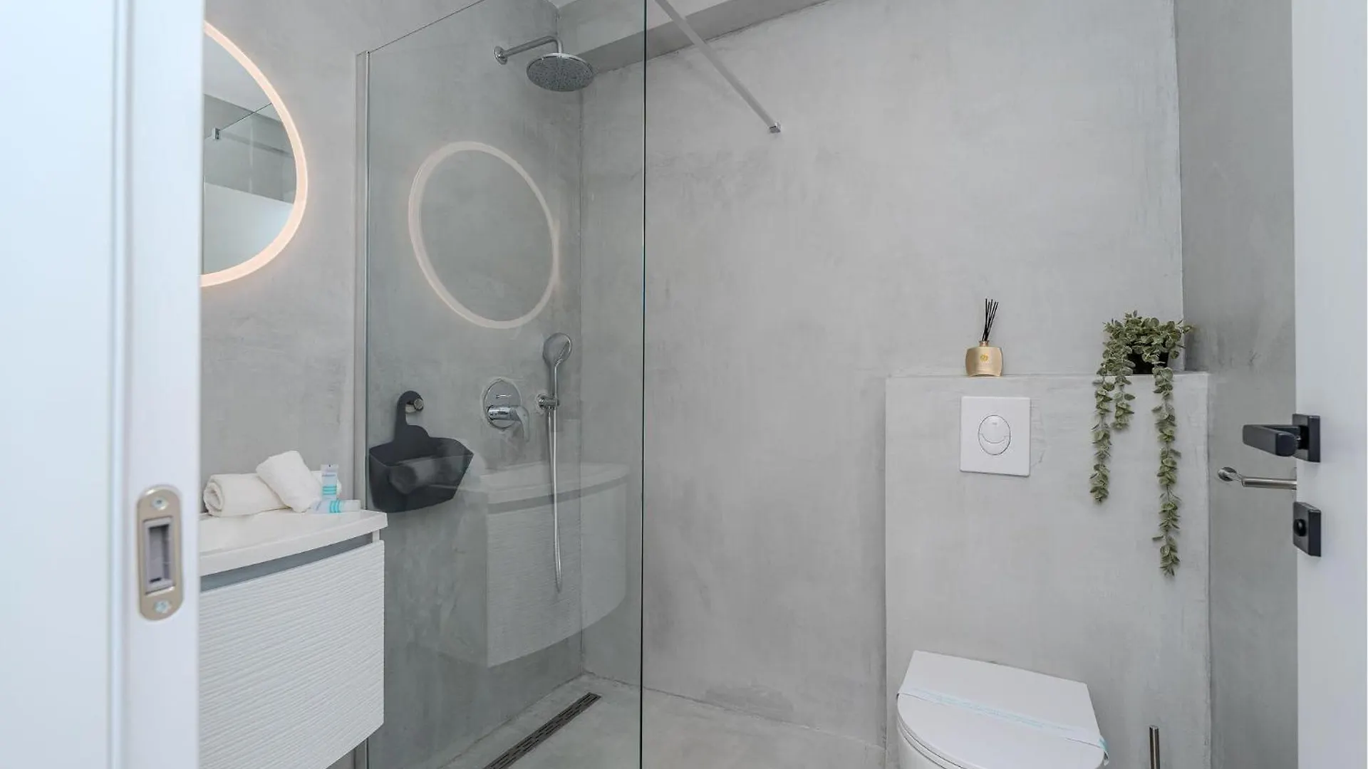 Holiday home 4 Bedroom Lovely Home In Zadar