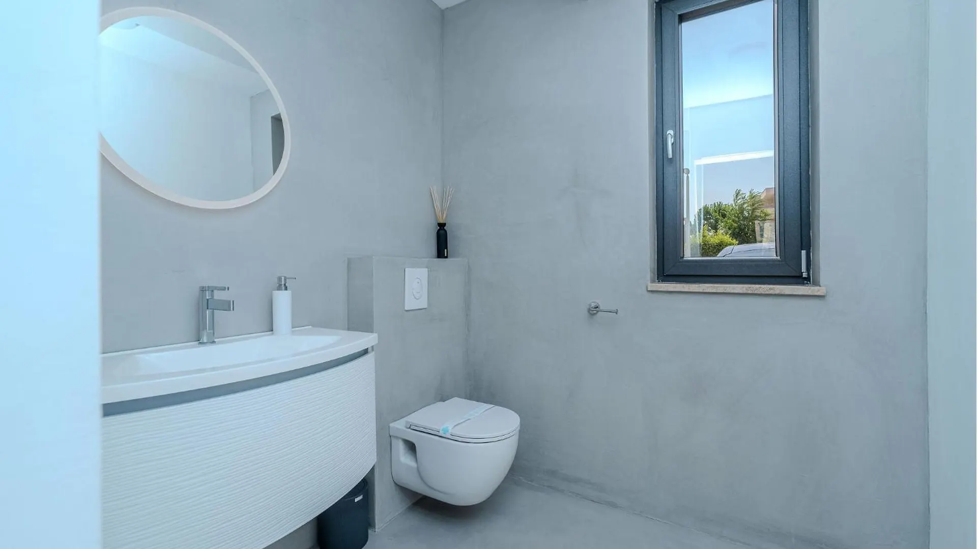 Holiday home 4 Bedroom Lovely Home In Zadar