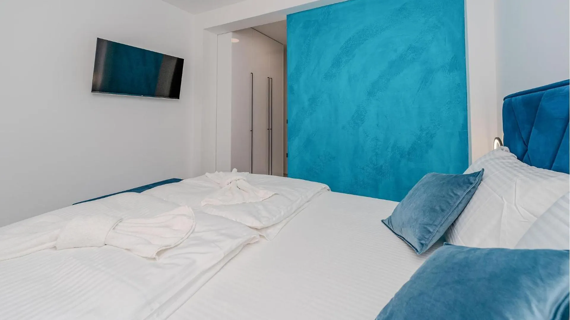 4 Bedroom Lovely Home In Zadar Holiday home