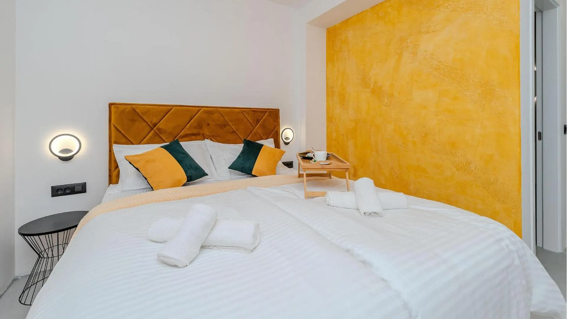 4 Bedroom Lovely Home In Zadar Holiday home